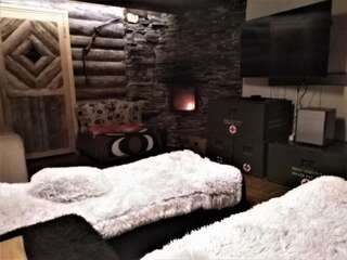 Проживание в семье 120 yrs. old log house in Kuopio city centre Куопио Двухместный номер Делюкс с 1 кроватью или 2 отдельными кроватями-5